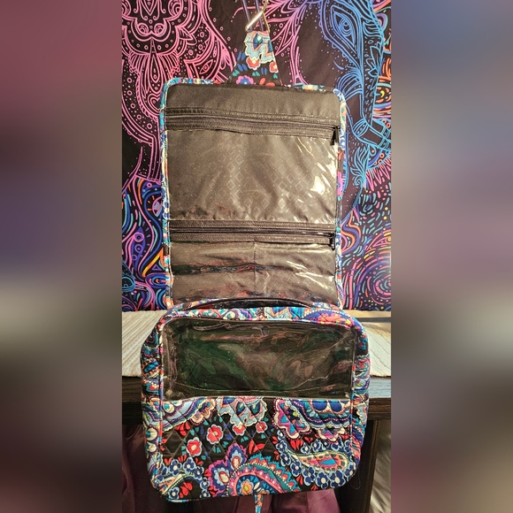Vera Bradley Hanging Travel Organizer - Picture 5 of 9